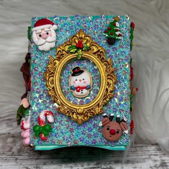 Festive Reindeer Doll with Green Dress Pen Holder - Picture 3 of 5